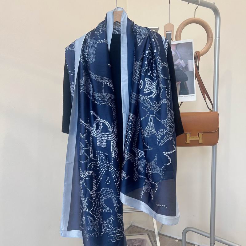 Chanel silk scarf 90-180cm E21 (6)